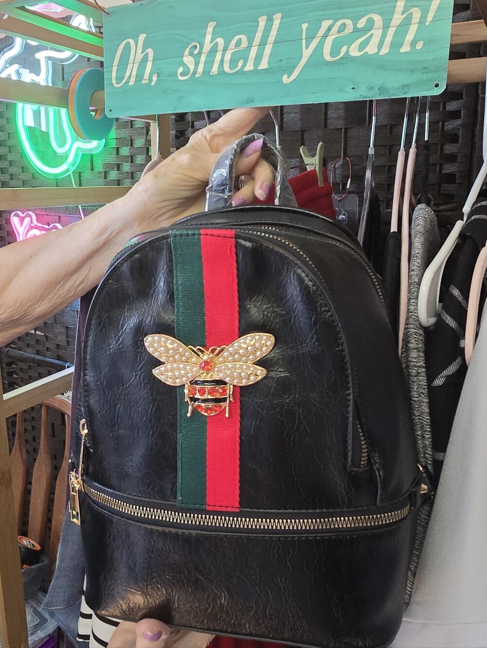 #0635 🧜♀️ NEW Boutique Black w/Gold, Pearl Bee Small Backpack 10.5x9.5x4.5